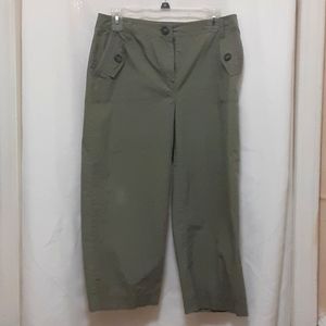 Olive Nautica 3/4 length pants